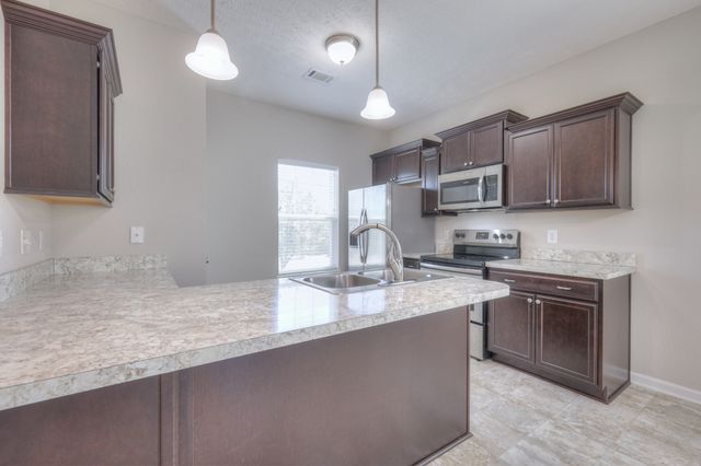 128 Ramsden Ave, La Vergne, TN 37086