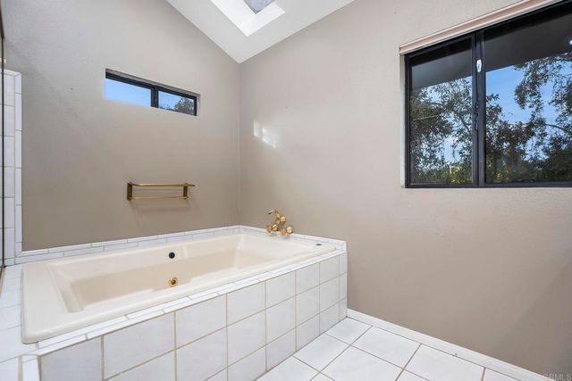 12916 POLVERA AVE, San Diego, CA 92128