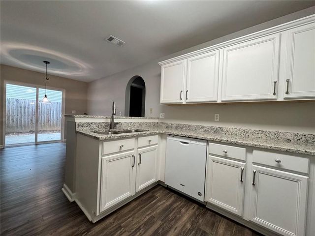 204 Park Place, Woodstock, GA 30189