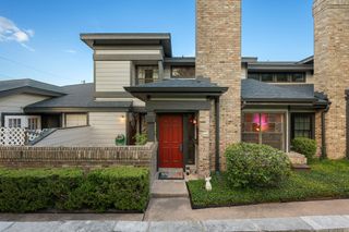 1748 OHLEN RD 3, Austin, TX 78757