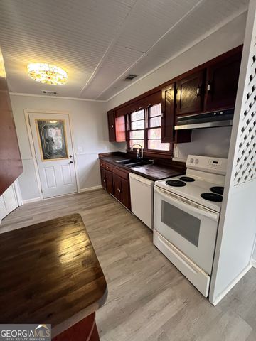 3 E Ninth Street, Mcrae-helena, GA 31037