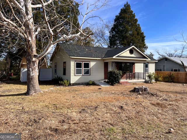 3 E Ninth Street, Mcrae-helena, GA 31037