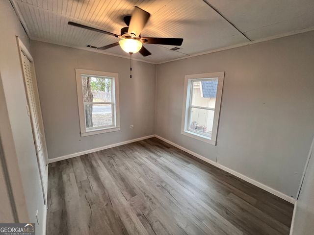 3 E Ninth Street, Mcrae-helena, GA 31037