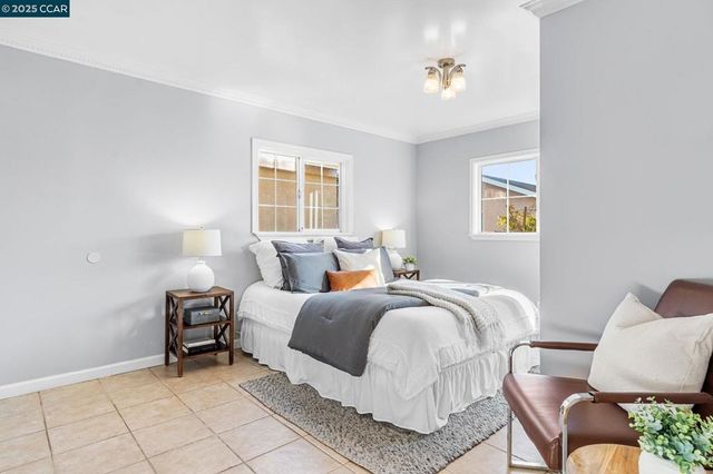 1939 20Th St, San Pablo, CA 94806