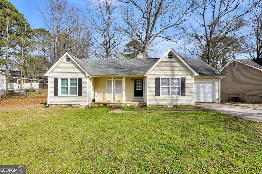 120 Caldwell Drive, Hampton, GA 30228
