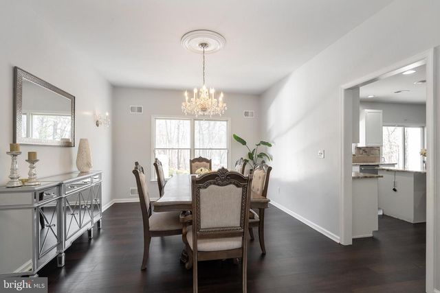 9 REDWOOD CT, Monroe Township, NJ 08831