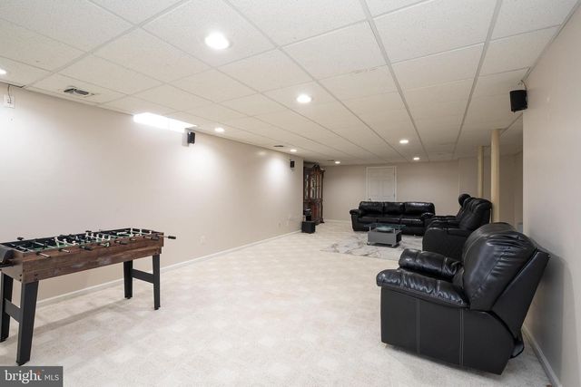 9 REDWOOD CT, Monroe Township, NJ 08831