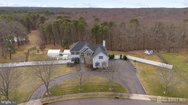 9 REDWOOD CT, Monroe Township, NJ 08831