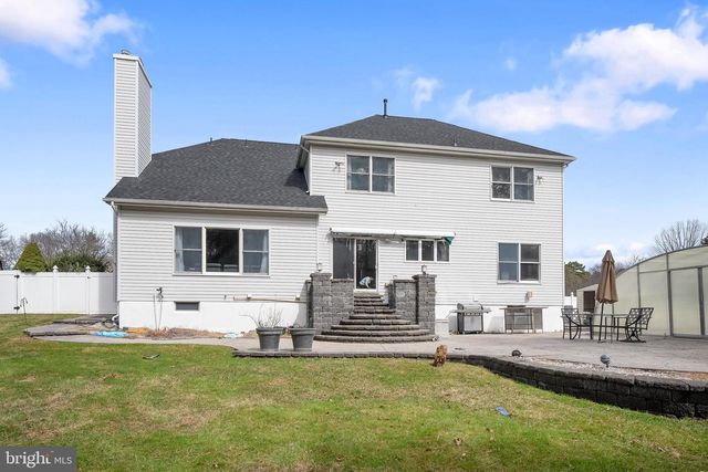 9 REDWOOD CT, Monroe Township, NJ 08831