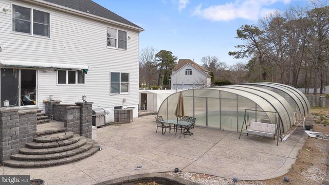 9 REDWOOD CT, Monroe Township, NJ 08831