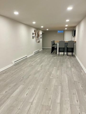 7424 S Chapel DRIVE, Oak Creek, WI 53154