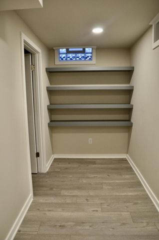 7424 S Chapel DRIVE, Oak Creek, WI 53154