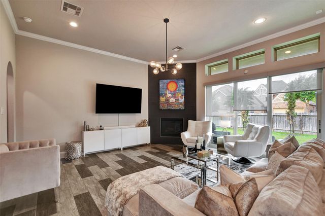 13219 Parkway Hills Drive, Houston, TX 77077