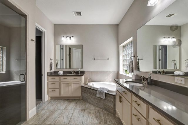 13219 Parkway Hills Drive, Houston, TX 77077