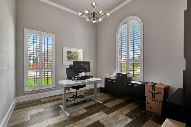 13219 Parkway Hills Drive, Houston, TX 77077