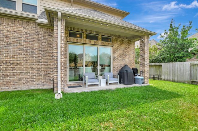 13219 Parkway Hills Drive, Houston, TX 77077