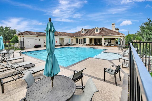 13219 Parkway Hills Drive, Houston, TX 77077