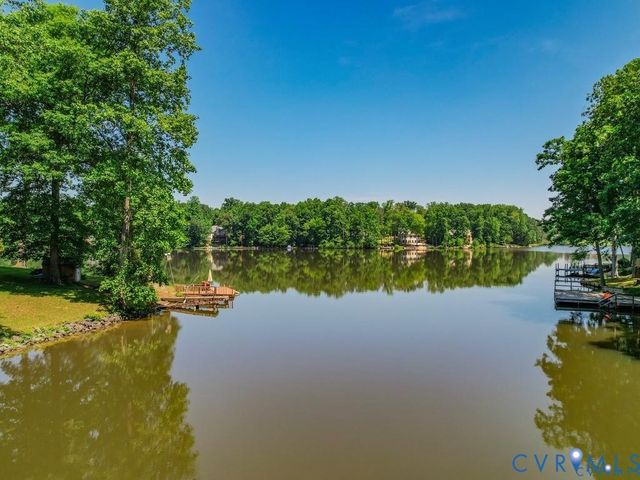 477 Land Or Dr, Ruther Glen, VA 22546