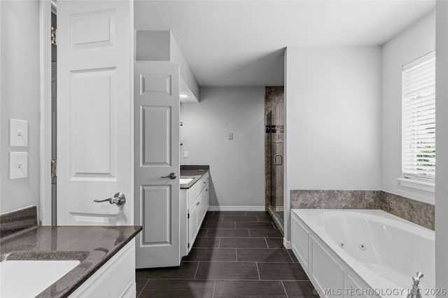 5604 E 101st Place, Tulsa, OK 74137