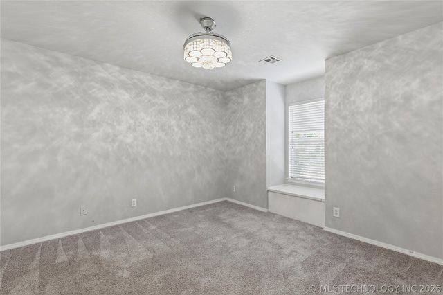 5604 E 101st Place, Tulsa, OK 74137