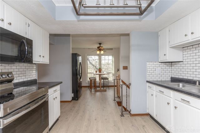 408 Bent Twig Drive, Vandalia, OH 45377