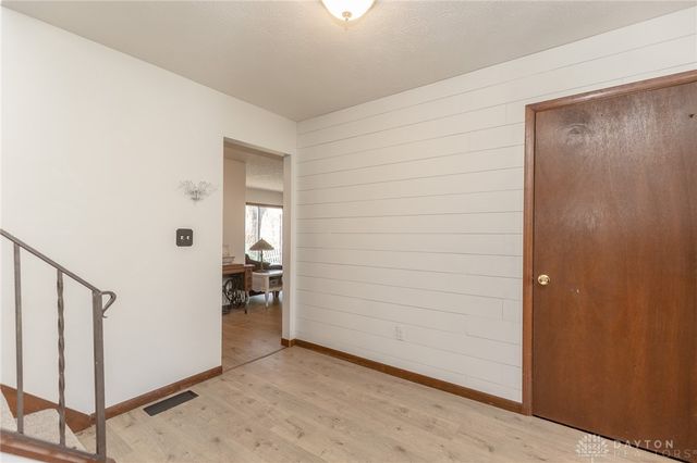 408 Bent Twig Drive, Vandalia, OH 45377