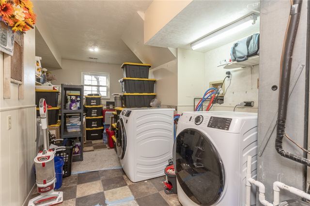 408 Bent Twig Drive, Vandalia, OH 45377