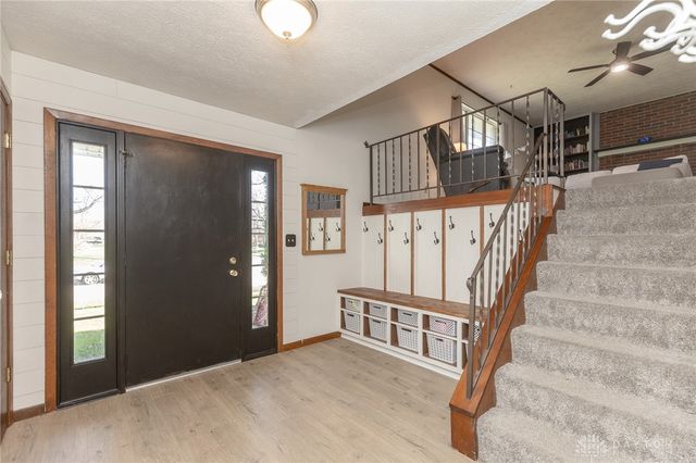 408 Bent Twig Drive, Vandalia, OH 45377