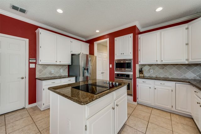 3809 Rockbrook Drive, Carrollton, TX 75007
