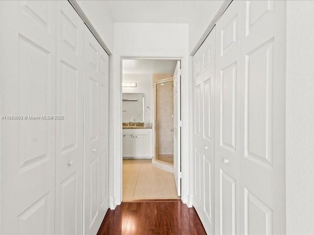 3001 NE 185th St 121, Aventura, FL 33180