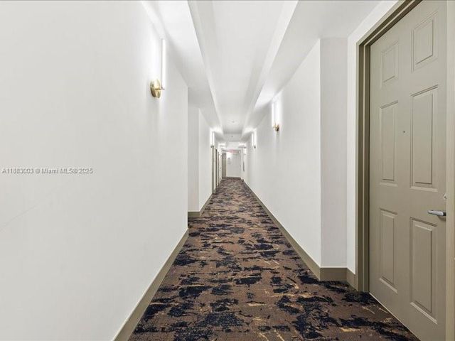 3001 NE 185th St 121, Aventura, FL 33180