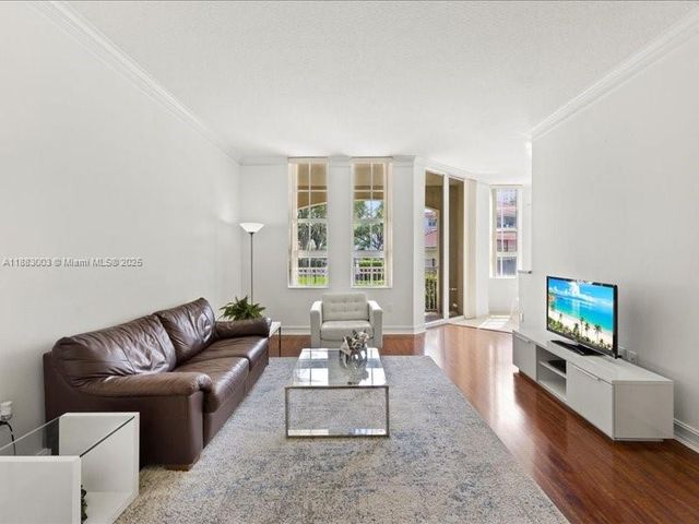 3001 NE 185th St 121, Aventura, FL 33180