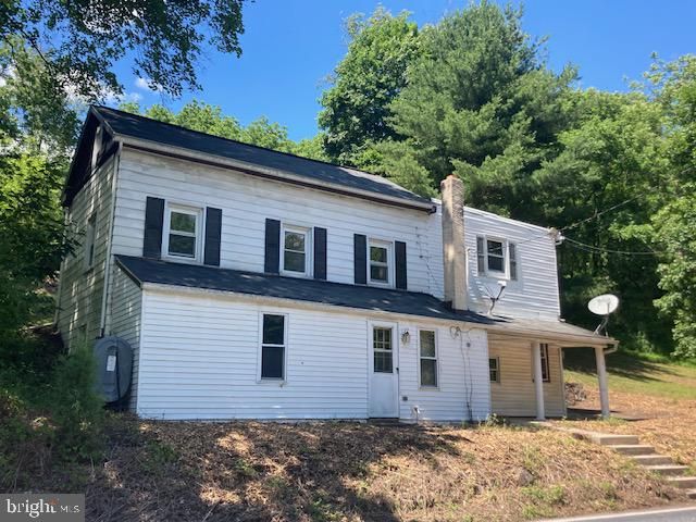1025 GREEN HILLS RD, Birdsboro, PA 19508