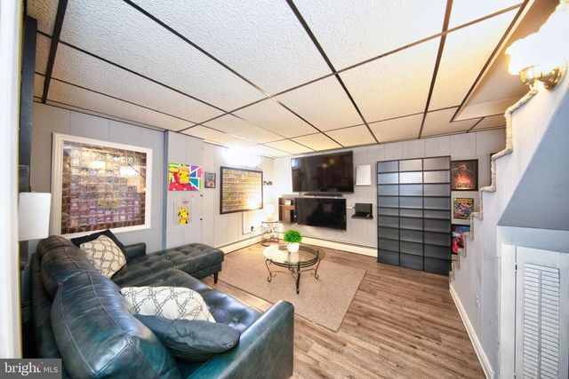 344 IDA AVE, Essex, MD 21221