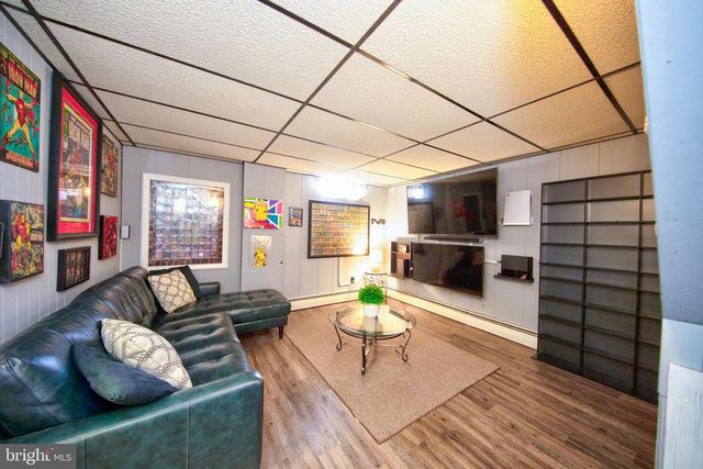 344 IDA AVE, Essex, MD 21221