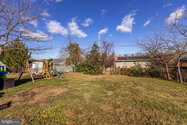 344 IDA AVE, Essex, MD 21221