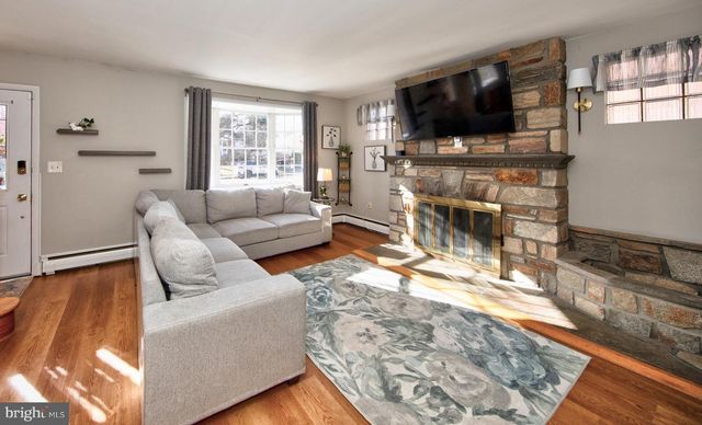 344 IDA AVE, Essex, MD 21221