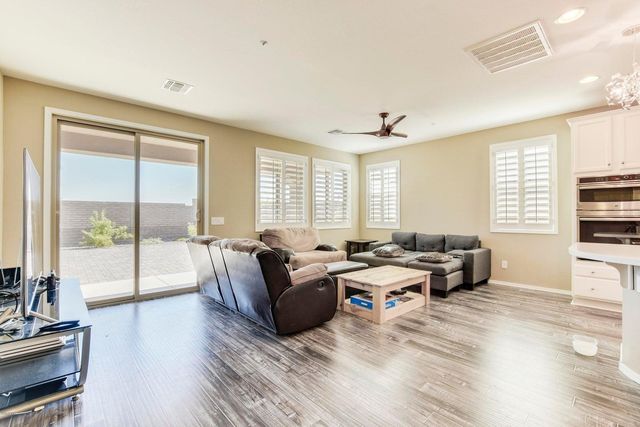 12701 W Caraveo Place, Peoria, AZ 85383