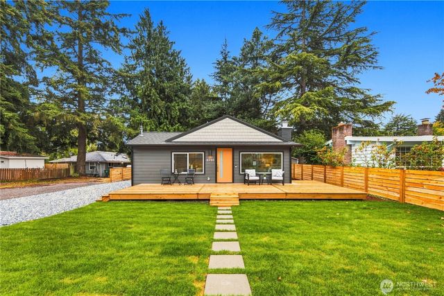 3701 SW 105th Street, Seattle, WA 98146