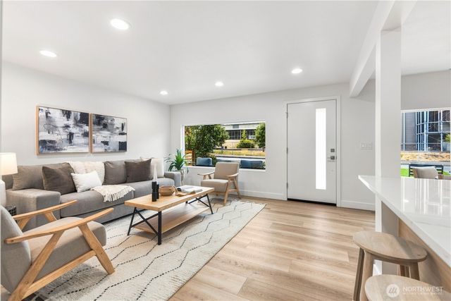 3701 SW 105th Street, Seattle, WA 98146