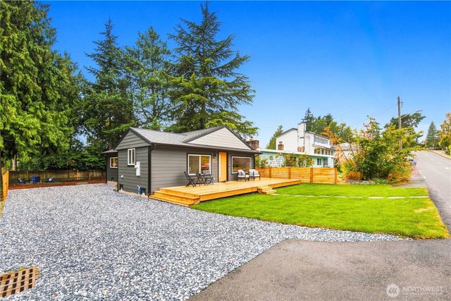 3701 SW 105th Street, Seattle, WA 98146