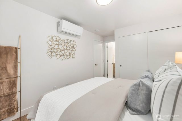 3701 SW 105th Street, Seattle, WA 98146