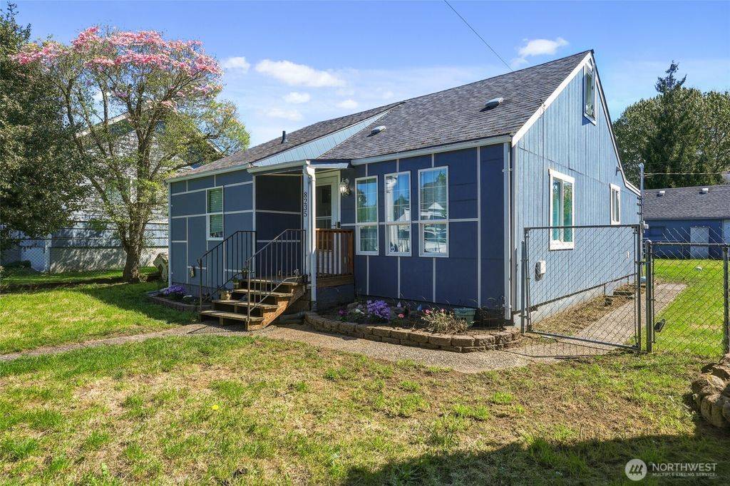 8235 E B Street, Tacoma, WA 98404