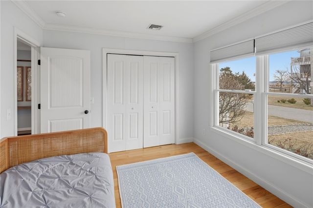 360 Shawomet Avenue, Warwick, RI 02889