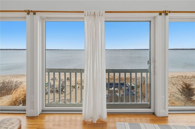 360 Shawomet Avenue, Warwick, RI 02889