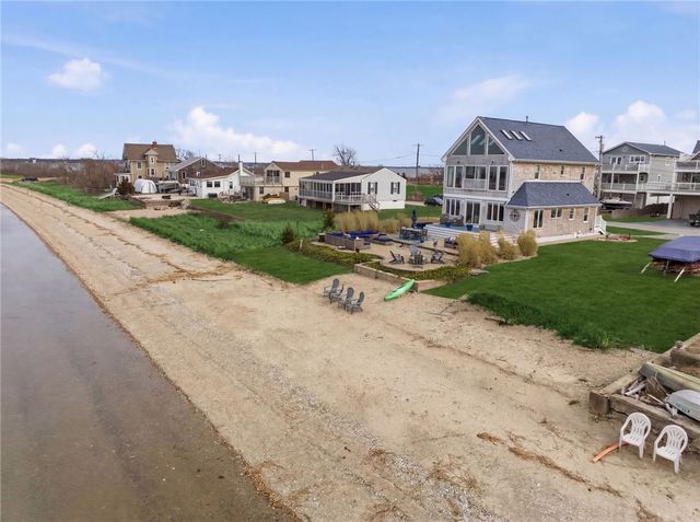 360 Shawomet Avenue, Warwick, RI 02889