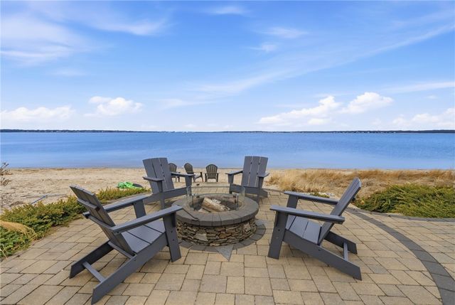 360 Shawomet Avenue, Warwick, RI 02889