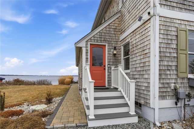 360 Shawomet Avenue, Warwick, RI 02889