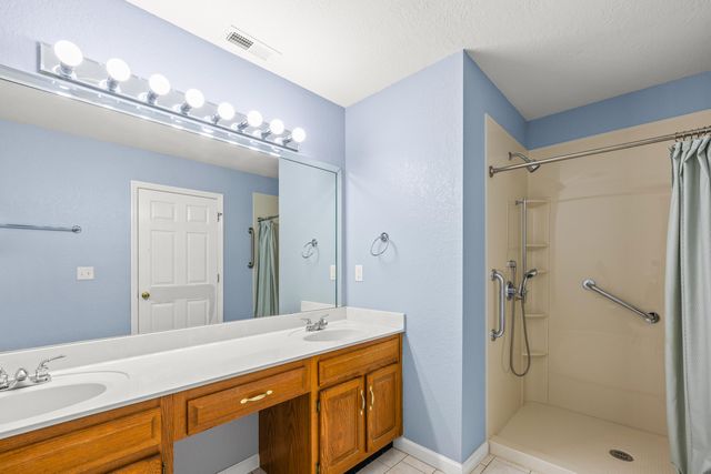 470 Flagstone Drive, Rossville, GA 30741