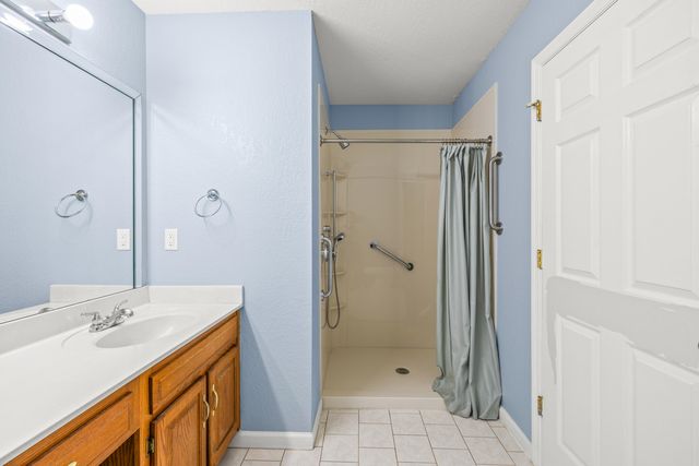 470 Flagstone Drive, Rossville, GA 30741